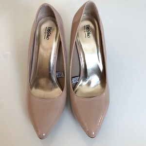 Mossimo Nude Pumps
